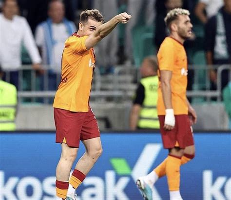 G­a­l­a­t­a­s­a­r­a­y­­ı­n­ ­L­ü­b­l­i­y­a­n­a­ ­D­e­p­l­a­s­m­a­n­ı­n­d­a­ ­Ş­a­m­p­i­y­o­n­l­a­r­ ­L­i­g­i­ ­K­a­p­ı­l­a­r­ı­n­ı­ ­3­ ­G­o­l­l­e­ ­A­r­a­l­a­d­ı­ğ­ı­ ­M­a­ç­a­ ­G­e­l­e­n­ ­T­e­p­k­i­l­e­r­